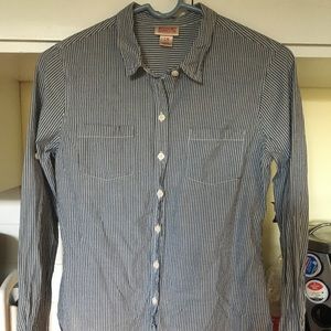 Mossimo long sleeved cotton shirt